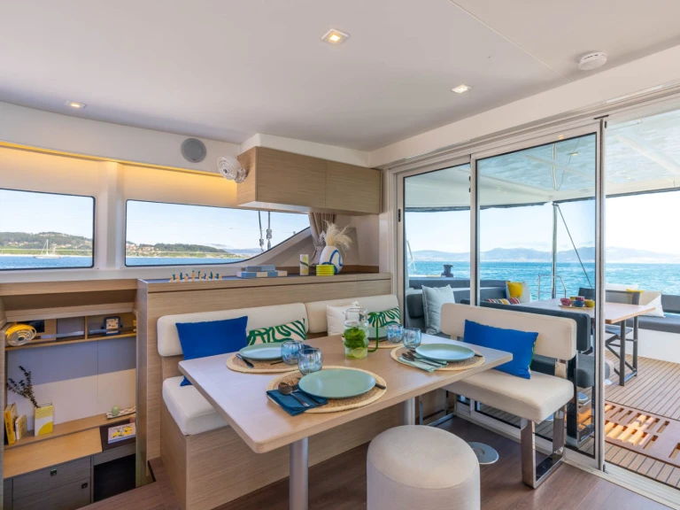 Lagoon Lagoon 43 (6 cab.) jednotlivci a charterové společnosti v Kos