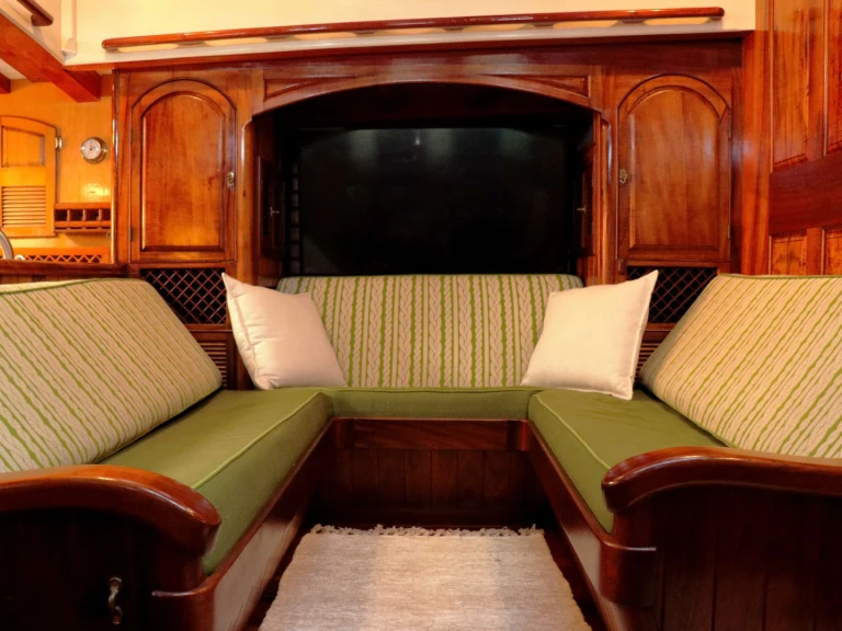 Pronájem Jachta Covey Island Boatworks s licencí