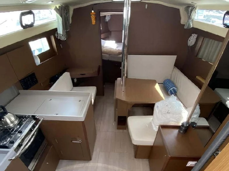 Pronájem lodi Lefkáda lákavé ceny Oceanis 41.1 (3 cab.)