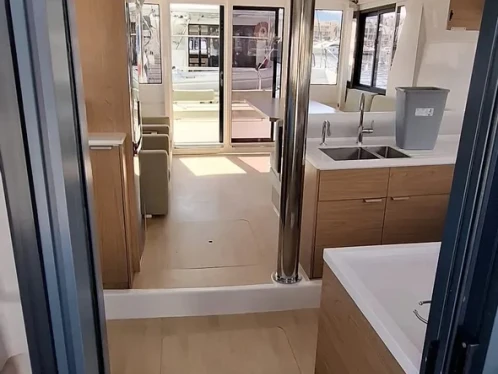 Bali Bali 4.2 (5 cab.) jednotlivci a charterové společnosti v Bormes-les-Mimosas