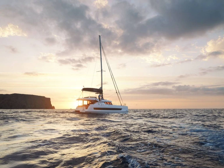 Pronájem lodi Bali Bali Catspace (4 cab.) v Kalkara na Samboatu