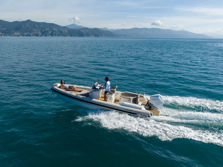 Pronájem Polotuhá loď Lomac s licencí