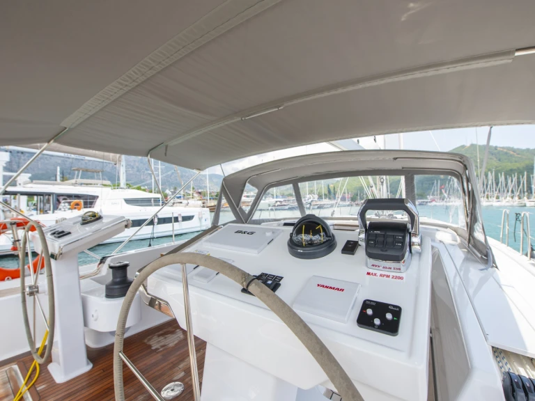 Pronájem Plachetnice Hanse s licencí