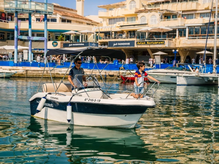 Pronájem jachty v Benalmádena -Mareti 450 open na Samboatu