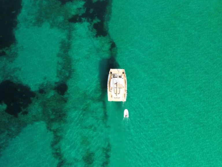 Pronájem lodi Santa Cruz de Tenerife lákavé ceny Bali 4.2