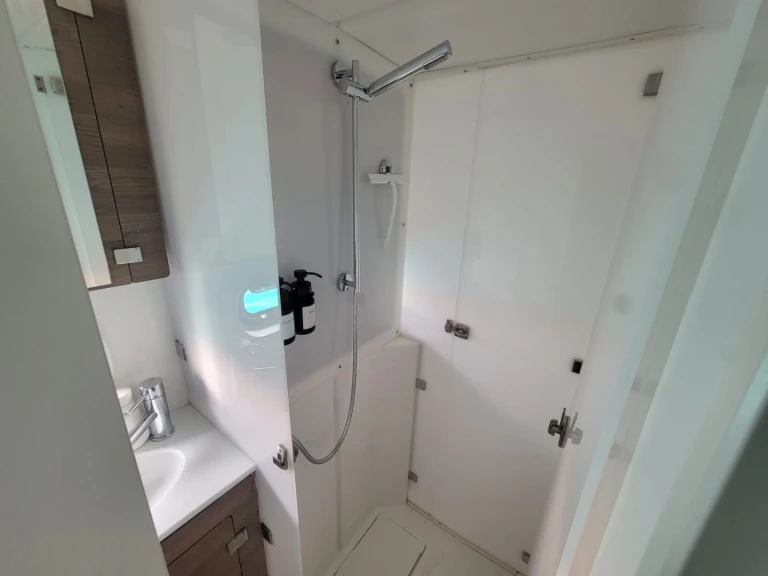 Pronajmout Katamarán se skipperem či ne Bali v Santa Cruz de Tenerife