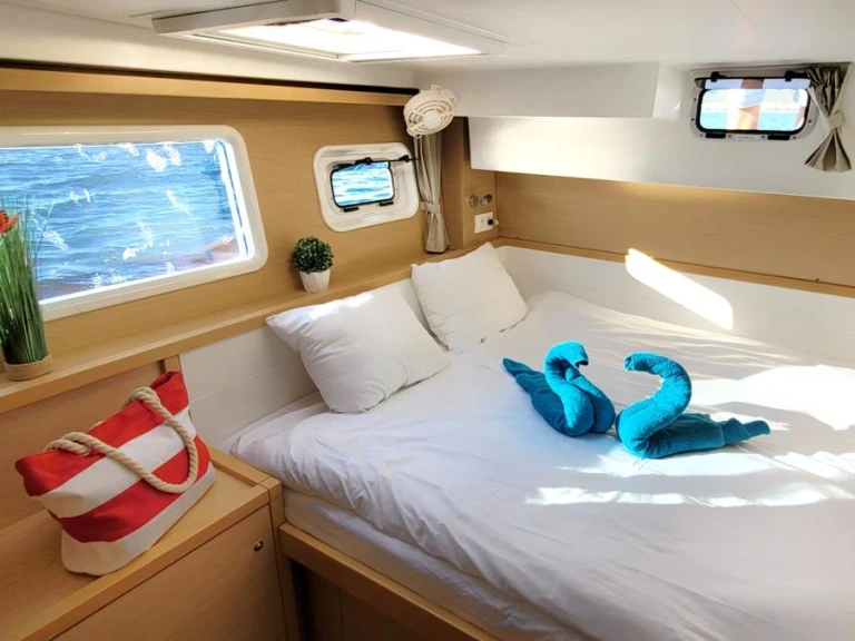 Pronájem Katamarán v Dubrovník -Lagoon Lagoon 39