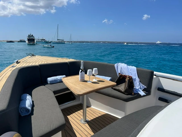 Pronájem jachty v Ibiza Town -Fjord Fjord 38 Express na Samboatu