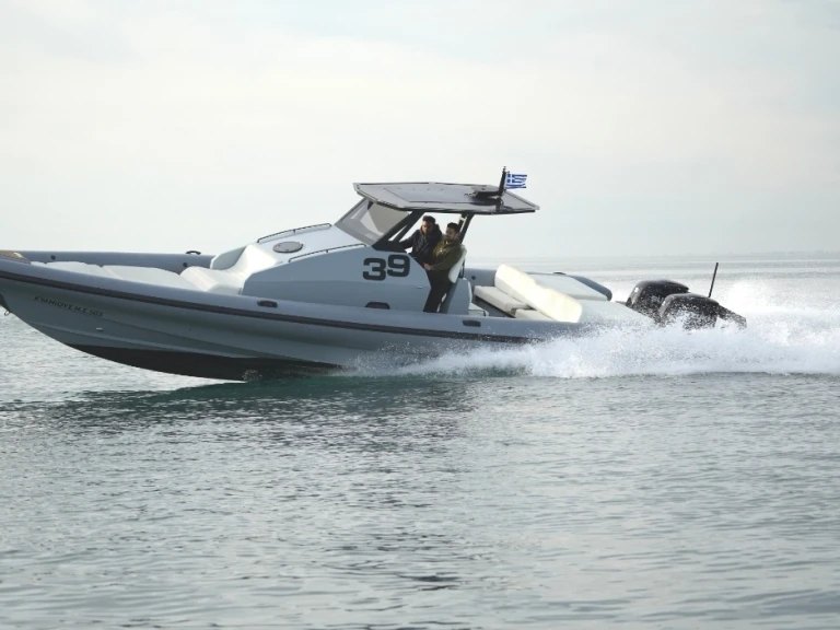 Pronájem Polotuhá loď ZEN MARINE s licencí
