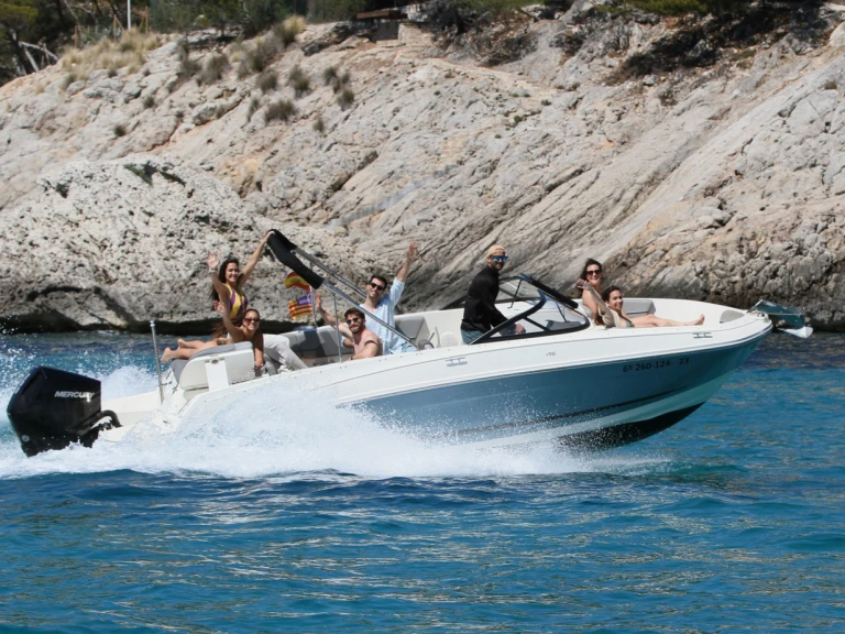 Pronájem jachty v Club Nàutic Santa Ponsa -Bayliner VR6 na Samboatu