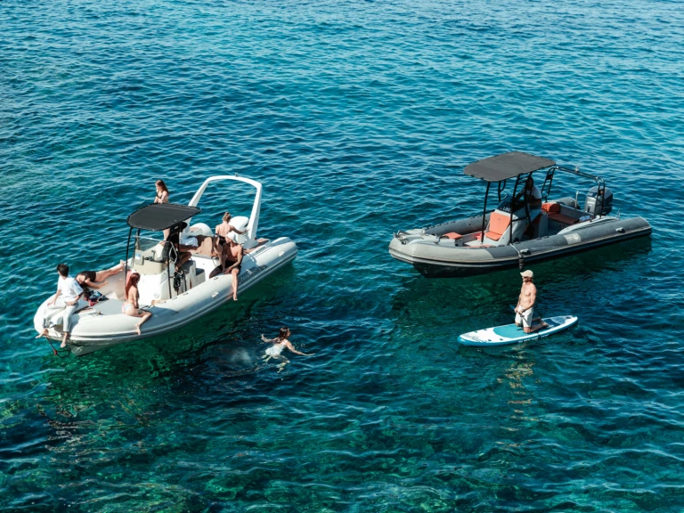 Pronájem Polotuhá loď LC Marine s licencí