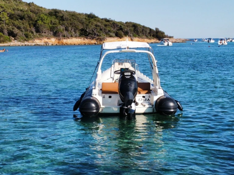 Pronajmout si Sacs Sacs S 680 v Bonifacio