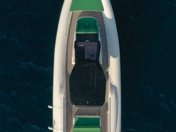 Pronajmout si Panamera PY 110 GT VELOCE  v Capri