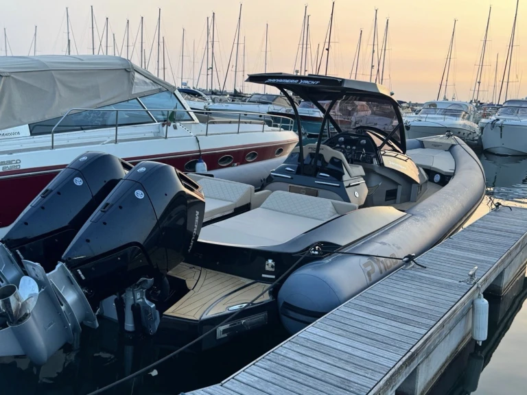 Pronájem lodi Castellammare di Stabia lákavé ceny PY 100