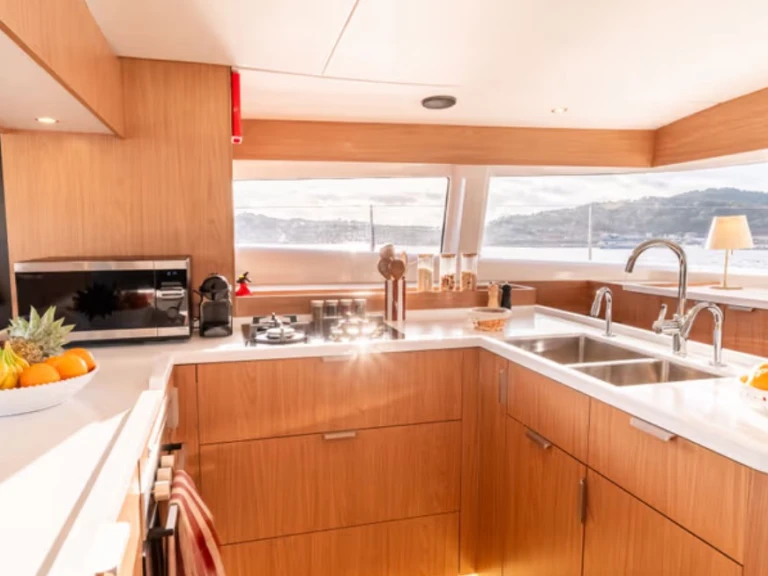 Pronájem lodi Bali Bali 5.2 - 6 + 2 cab. v Raiatea Island na Samboatu