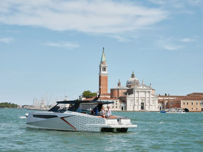 Pronájem lodi Casale sul Sile lákavé ceny Dracan 42