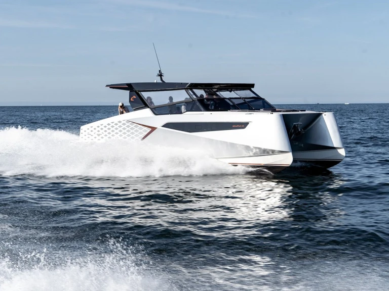 Pronajmout Jachta se skipperem či ne Dracan Marine v Casale sul Sile