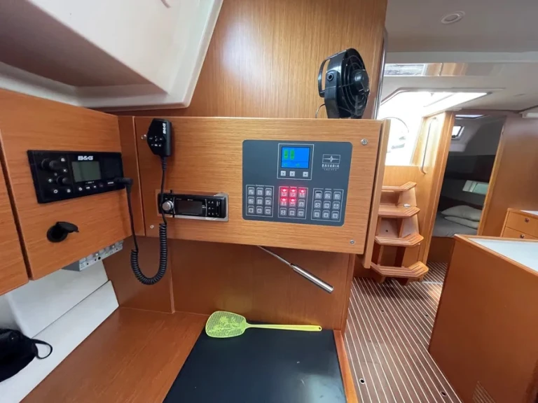 Bavaria Bavaria C45 Holiday jednotlivci a charterové společnosti v Alimos