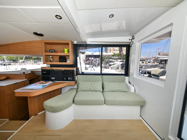 Pronajmout si Bali Bali Catsmart (6 cab.) v Tivat