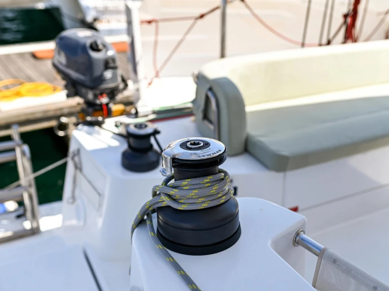 Pronájem lodi Tivat lákavé ceny Bali Catsmart (6 cab.)