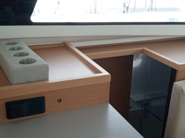 Pronájem jachty v Lefkáda -Excess Excess 11 (6 cab.) na Samboatu