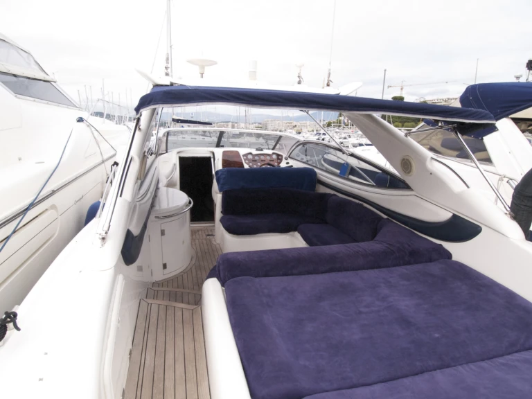 Pronajmout si Sunseeker Superhawk 48 v Sainte-Maxime