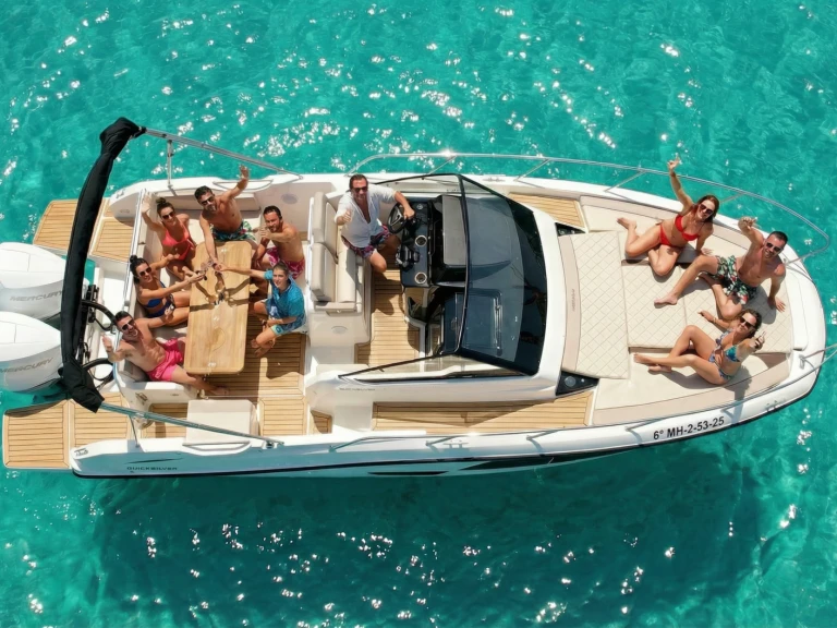 Pronájem lodi Quicksilver Activ 875 Sundeck v Ibiza Town na Samboatu