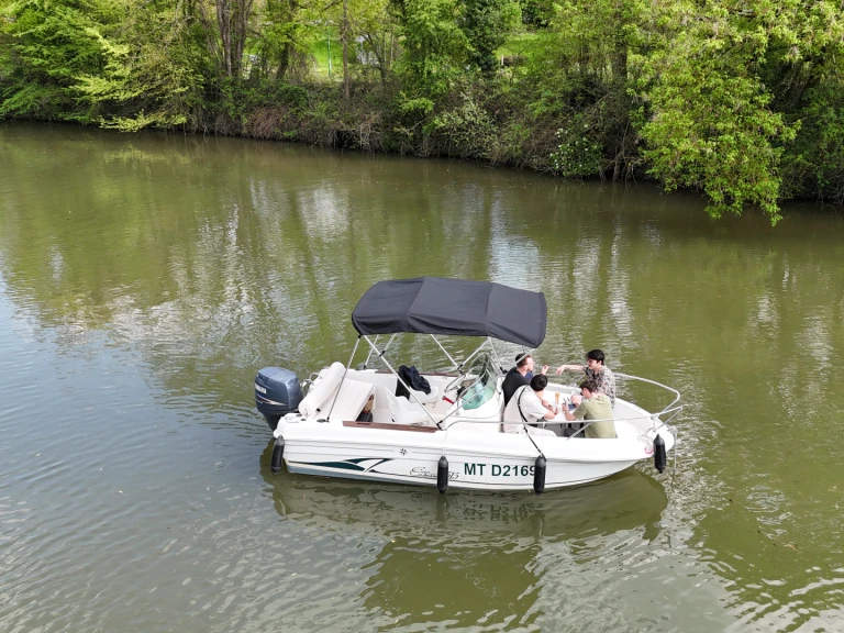 Pronájem jachty v Metz -Jeanneau Cap Camarat 515 na Samboatu
