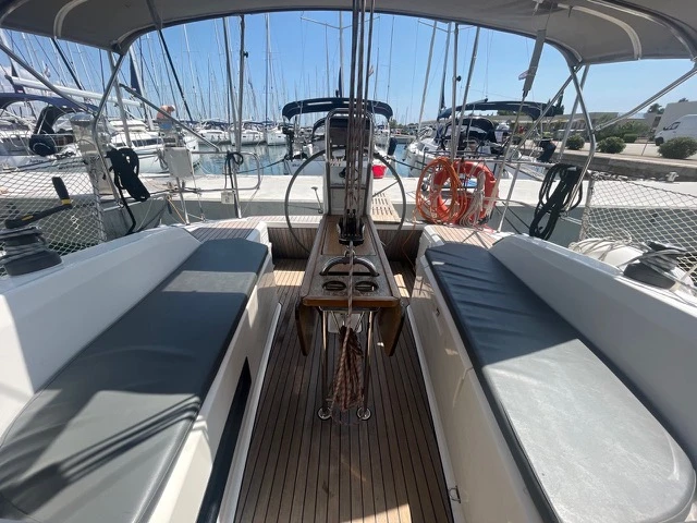 Pronájem jachty v Sukošan -Bavaria Cruiser 33 na Samboatu