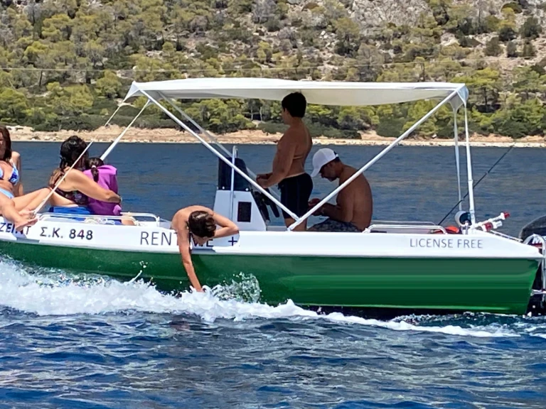 Pronajmout Motorová loď se skipperem či ne Assos Marine v Kórinthos