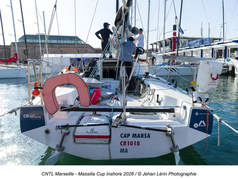 Pronajmout si Jeanneau sun fast 30 OD v Marseille