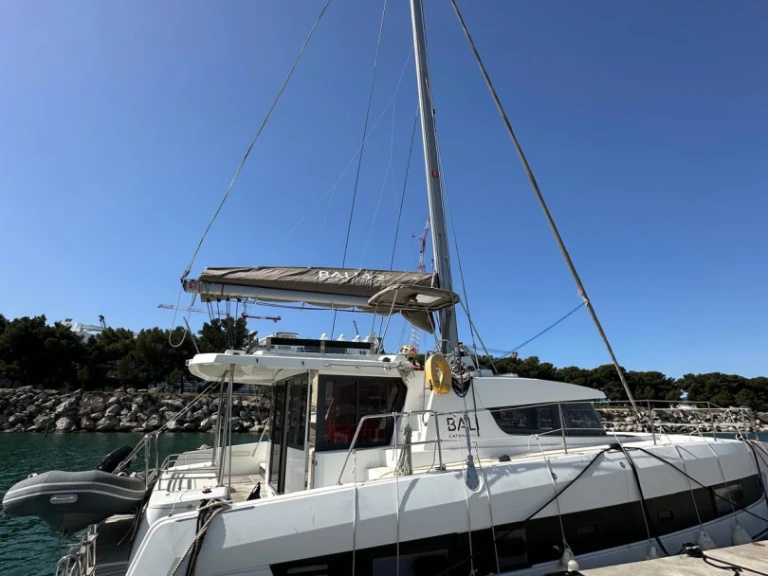 Katamarán k pronájmu v Marseille za nejlepší cenu