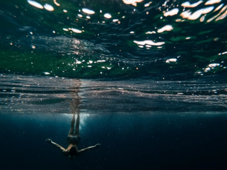 Poseidon Black Edition jednotlivci a charterové společnosti v Agía Kiriakí