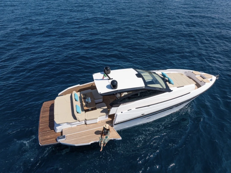 Pronájem lodi Ryo Le mans v Neapol na Samboatu