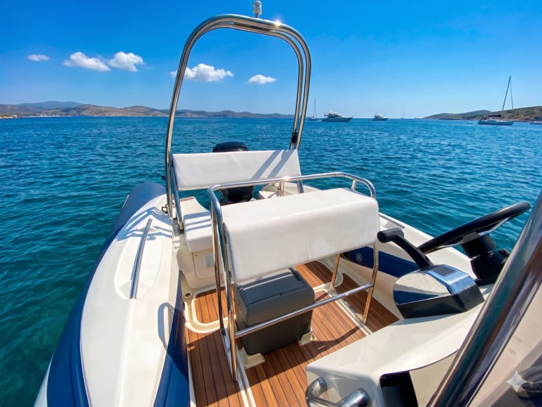 Pronájem lodi Carnon-Plage lákavé ceny V 650 Cruiser