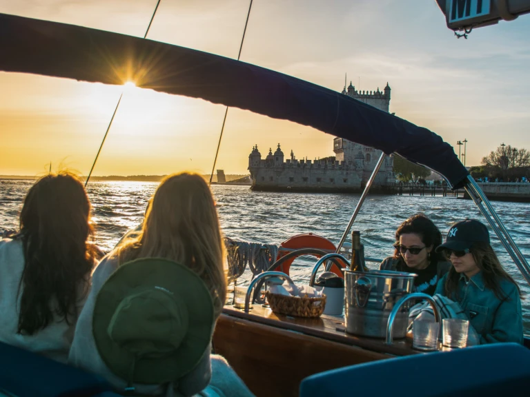 Pronájem lodi Jeanneau Sun Odyssey 40.3 v Lisabon na Samboatu