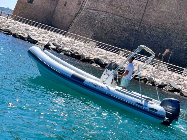 Pronájem lodi Altamarea Wave 19 v Castellammare del Golfo na Samboatu
