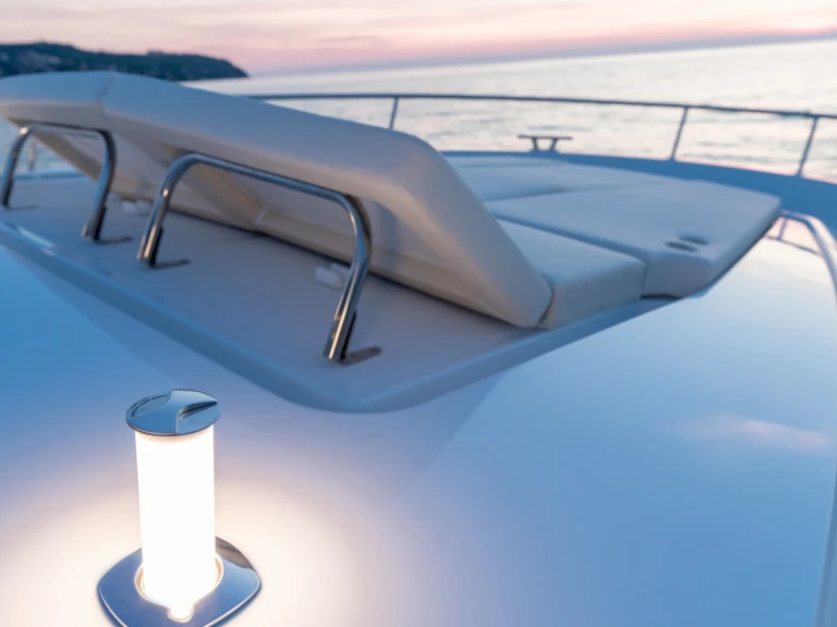 Greenline Greenline 45 Fly jednotlivci a charterové společnosti v Saint Raphael