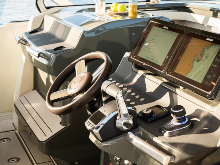 Pronajmout si YOT YOT 36 v Saint Raphael