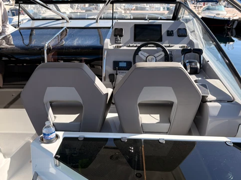 Pronájem Jachta v Antibes -Bénéteau Flyer 10