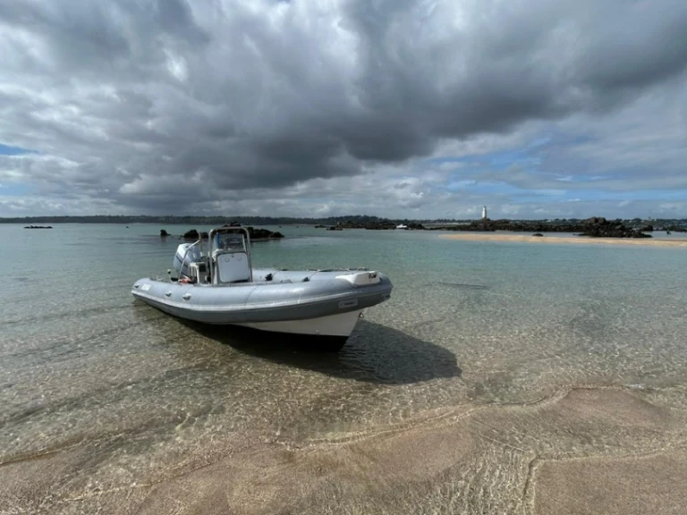 Pronájem jachty v Saint-Quay-Portrieux -Lomac Beluga 24 na Samboatu