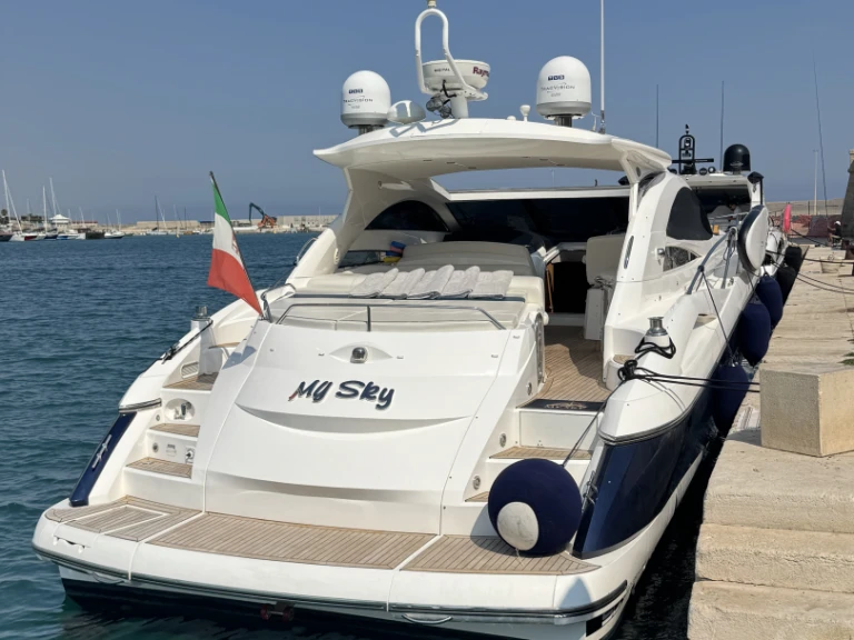 Pronajmout si Sunseeker Portofino 53 v Monopoli