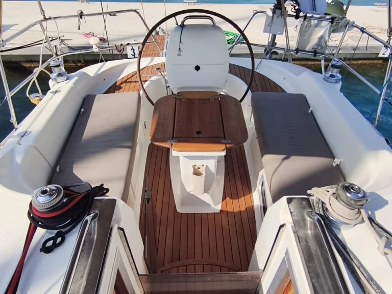 Pronajmout Plachetnice se skipperem či ne Bavaria v Paleros