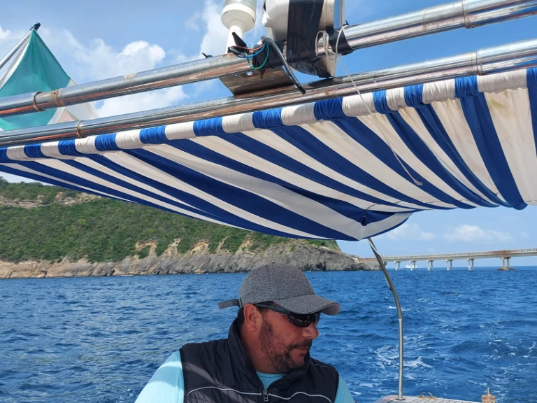 Motorová loď k pronájmu v Itálie za nejlepší cenu