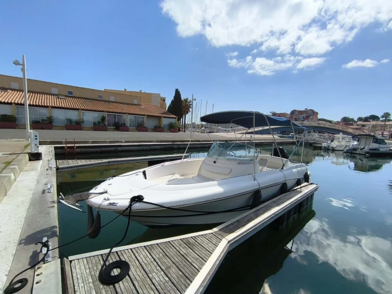 Motorová loď k pronájmu v Gruissan za nejlepší cenu