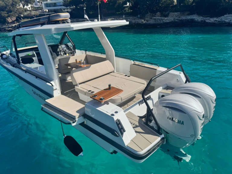 Pronájem Motorová loď Quarken s licencí