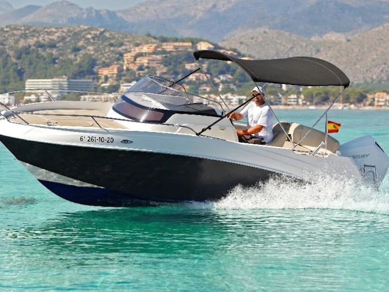 Pronájem lodi Puerto de Pollensa lákavé ceny AMC 620