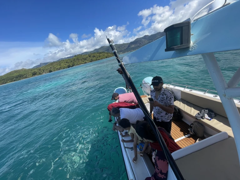 Pronájem Motorová loď fisherman s licencí