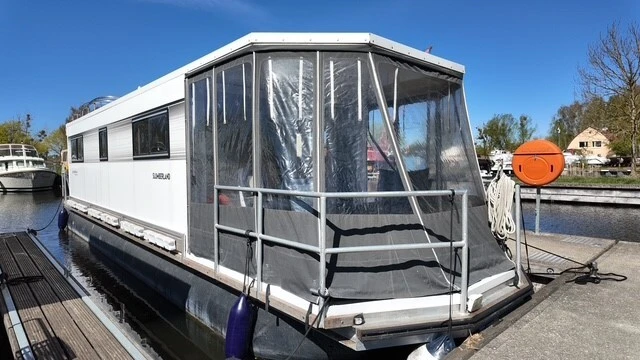 Pronajmout si Hausboot Hausboot SLUMBERLAND v Zehdenick