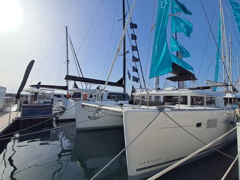 Pronájem lodi Lagoon Lagoon 450 F v Propriano na Samboatu